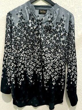Botique floral top size M